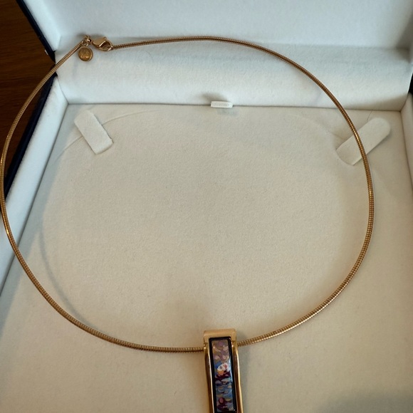 FreyWille Claude Monet, Orangerie Wave Pendant with chain - Picture 3 of 7